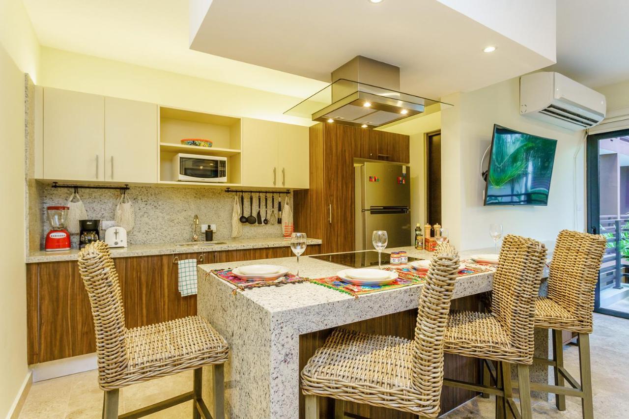 Luxurious Arenis Condo Living By Stella Rentals ปลายาเดลการ์เมน ภายนอก รูปภาพ