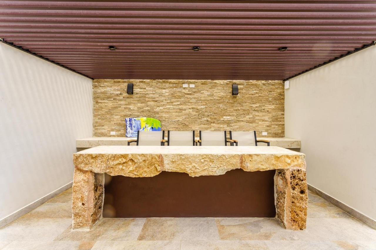 Luxurious Arenis Condo Living By Stella Rentals ปลายาเดลการ์เมน ภายนอก รูปภาพ