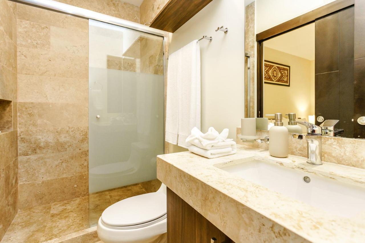 Luxurious Arenis Condo Living By Stella Rentals ปลายาเดลการ์เมน ภายนอก รูปภาพ